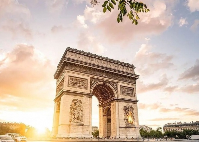 Paris: Bucurați-vă de un sejur în unul dintre cele mai romantice orașe din lume poza Paris: Bucurați-vă de un sejur în unul dintre cele mai romantice orașe din lume